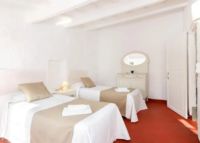 Holiday home Roques 24